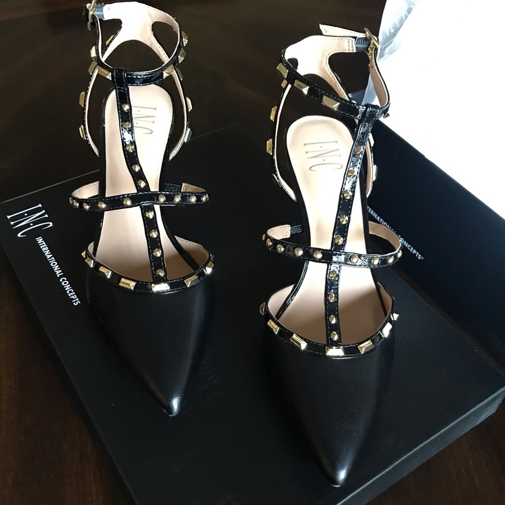 Brand New. INC brand Carma kitten heels